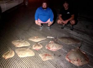 Home - Atta Buoy Bow Fishing and Flounder Gigging Charters