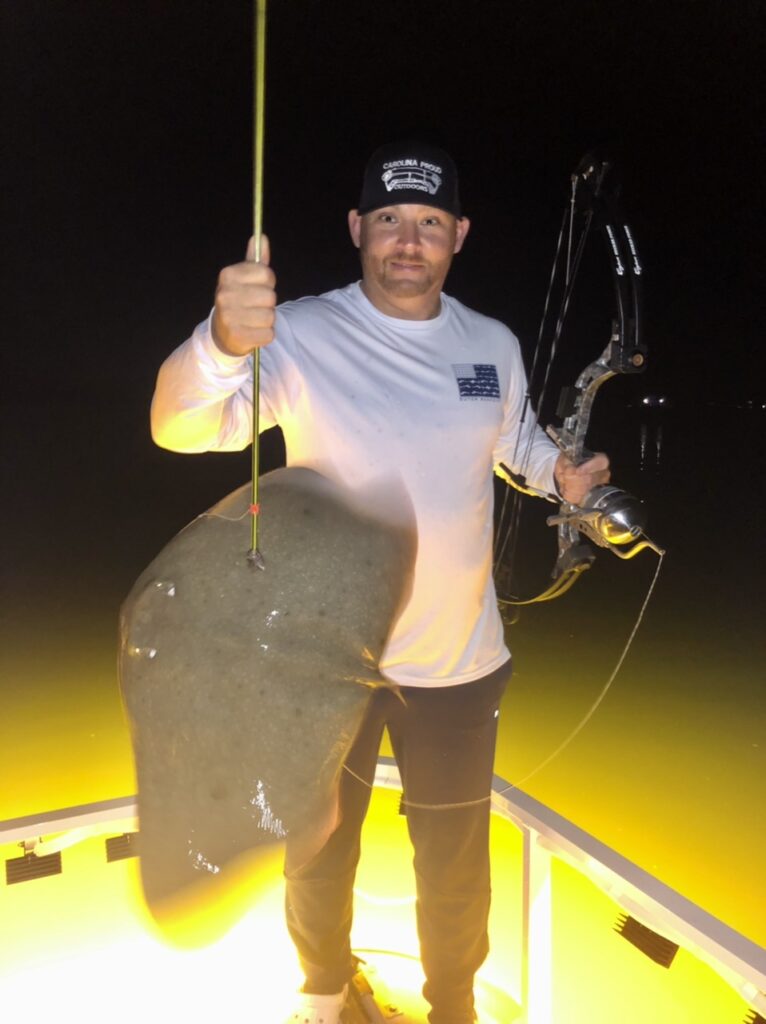 Home Atta Buoy Bow Fishing and Flounder Gigging Charters