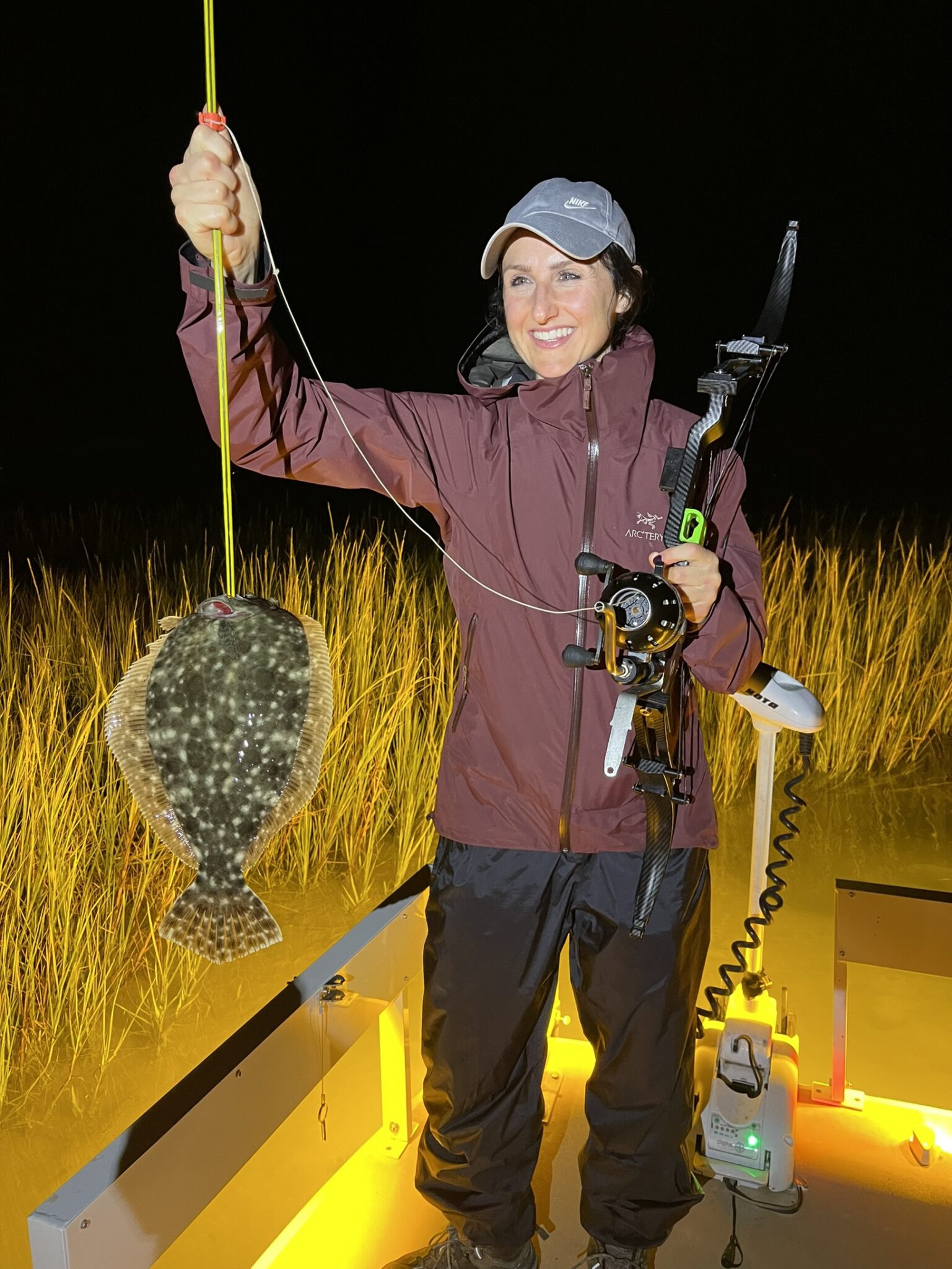 Home Atta Buoy Bow Fishing and Flounder Gigging Charters